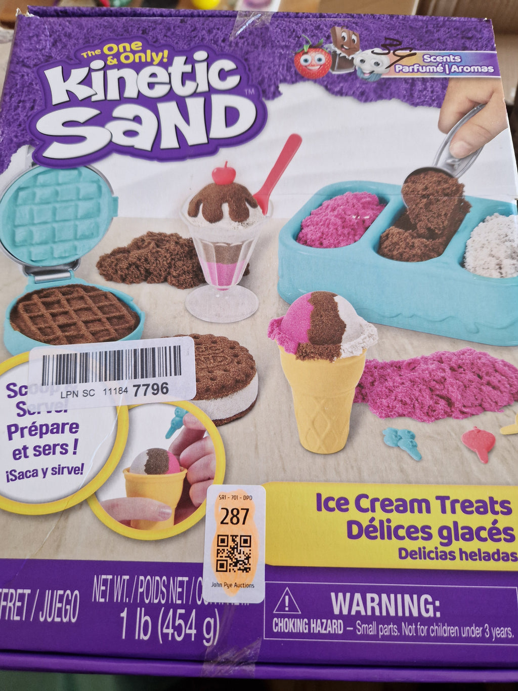A Scientific Magnetic Sand for Children.