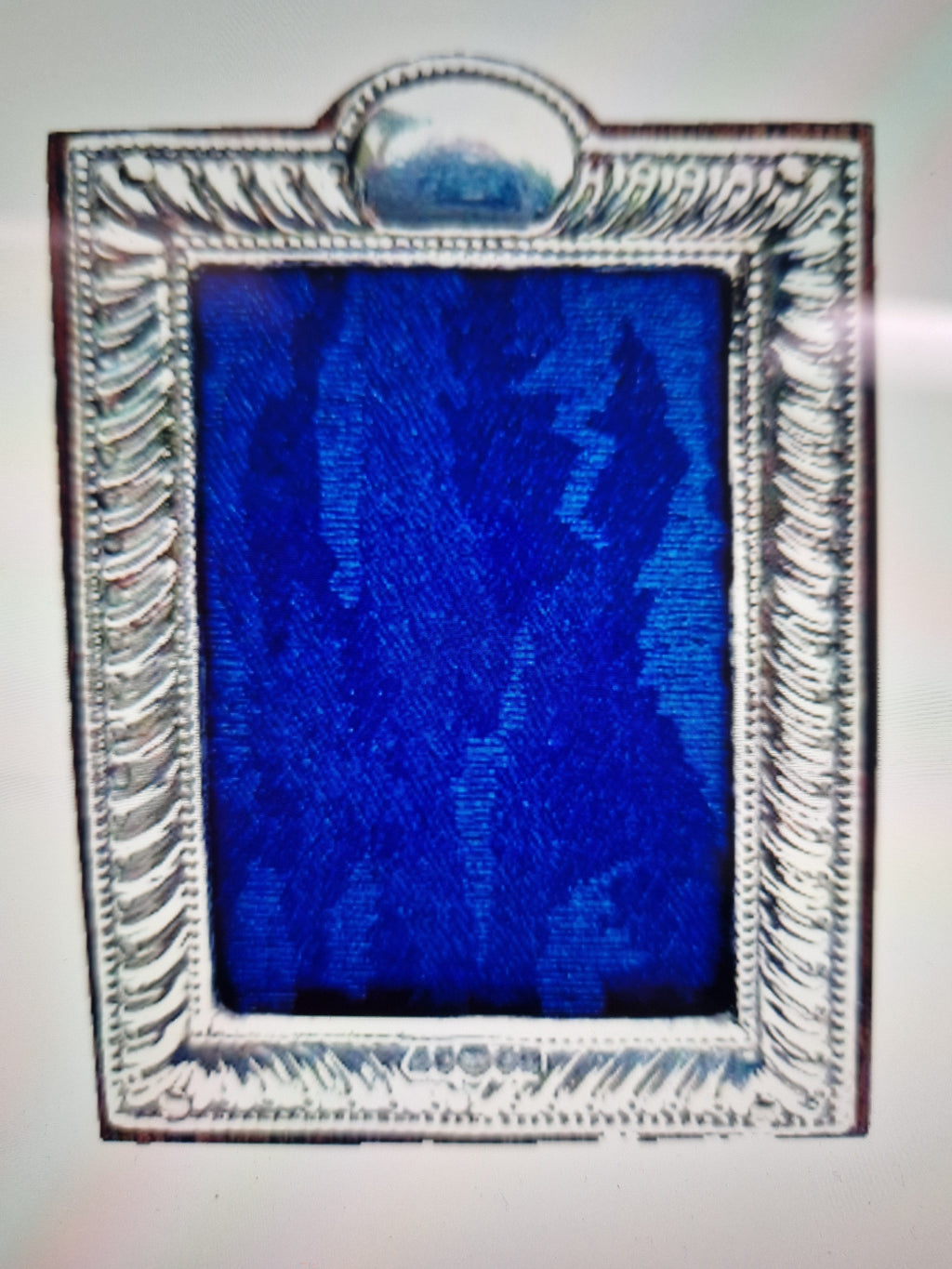 Tiny Finest 999 Quality Silver Hallmarked London &Britannia Mark's Photo Frame.