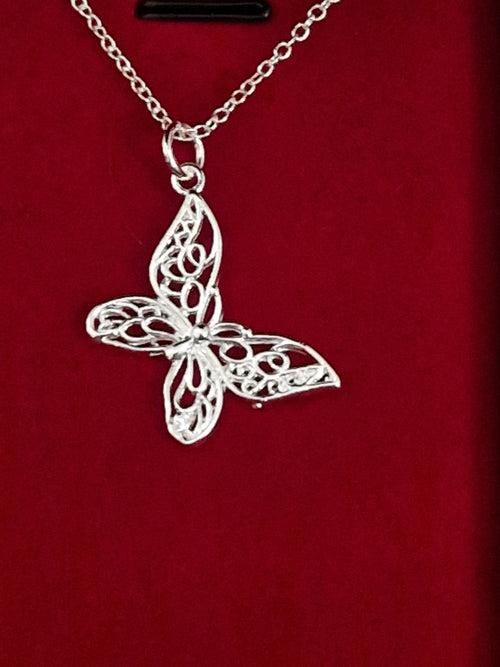 A BEAUTIFUL Butterfly 925 Hallmarked Sterling Silver necklace.
