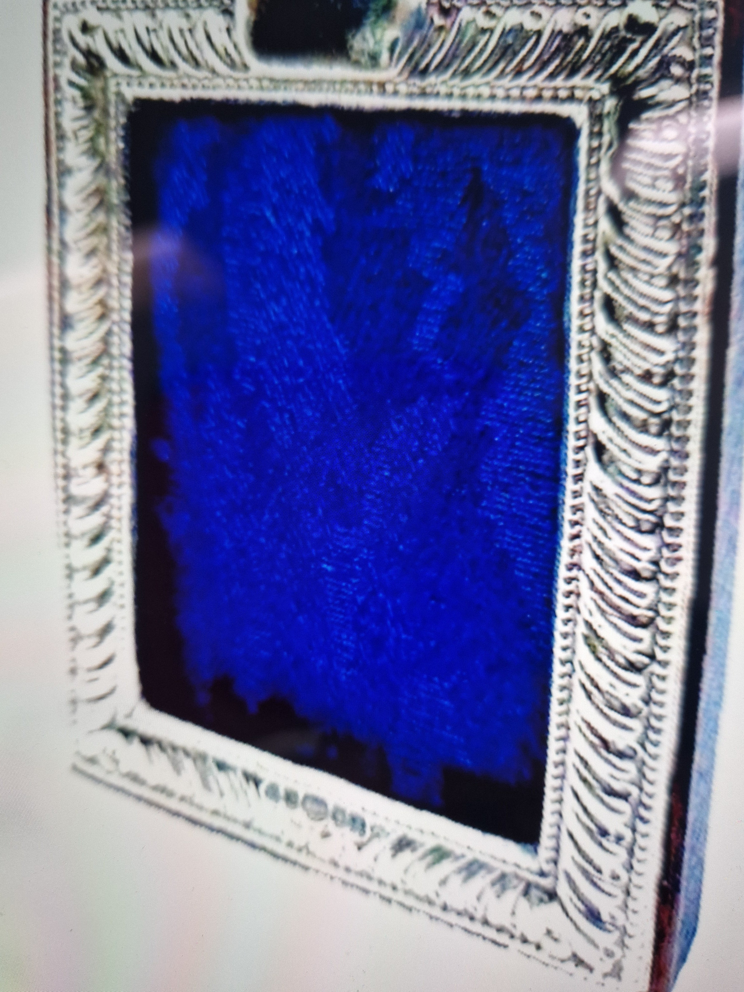 Tiny Finest 999 Quality Silver Hallmarked London &Britannia Mark's Photo Frame.