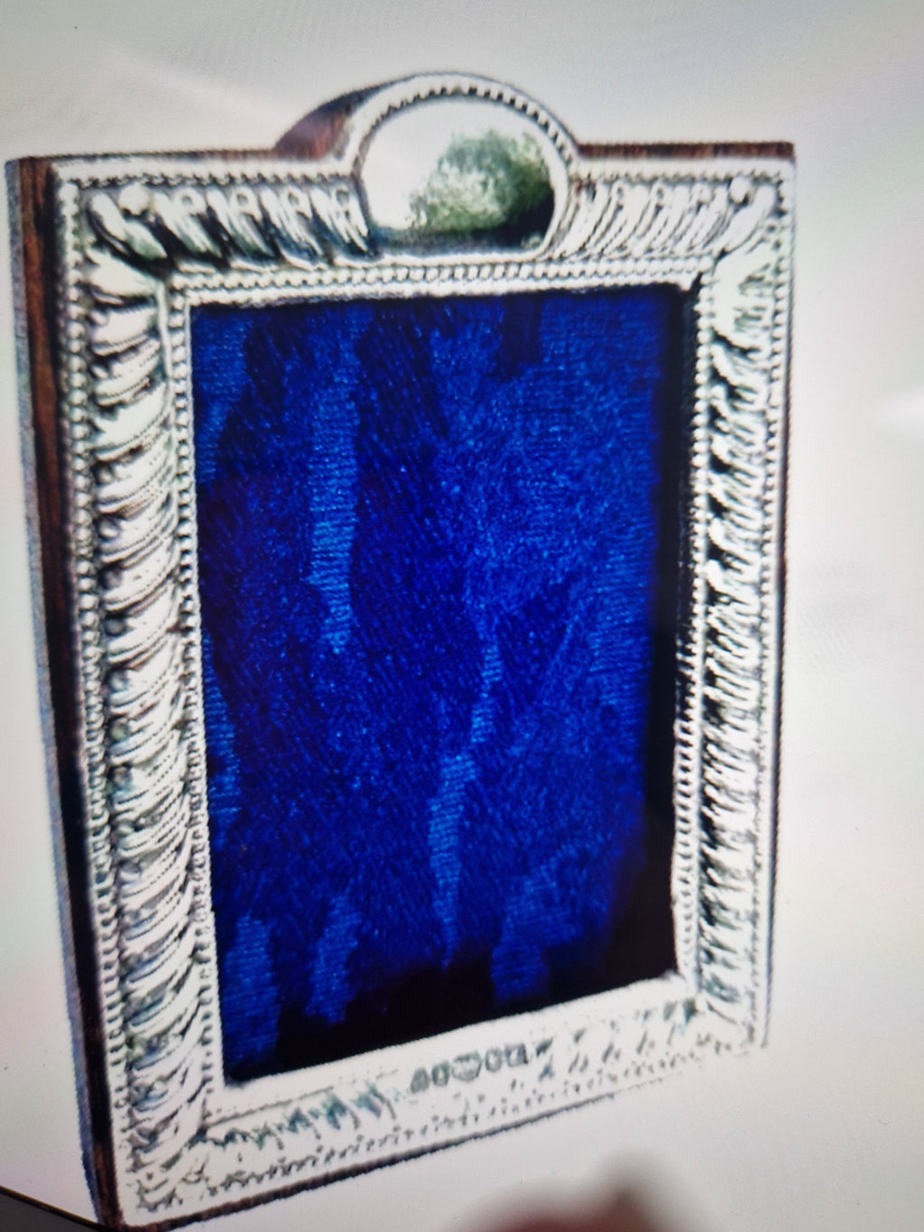 Tiny Finest 999 Quality Silver Hallmarked London &Britannia Mark's Photo Frame.