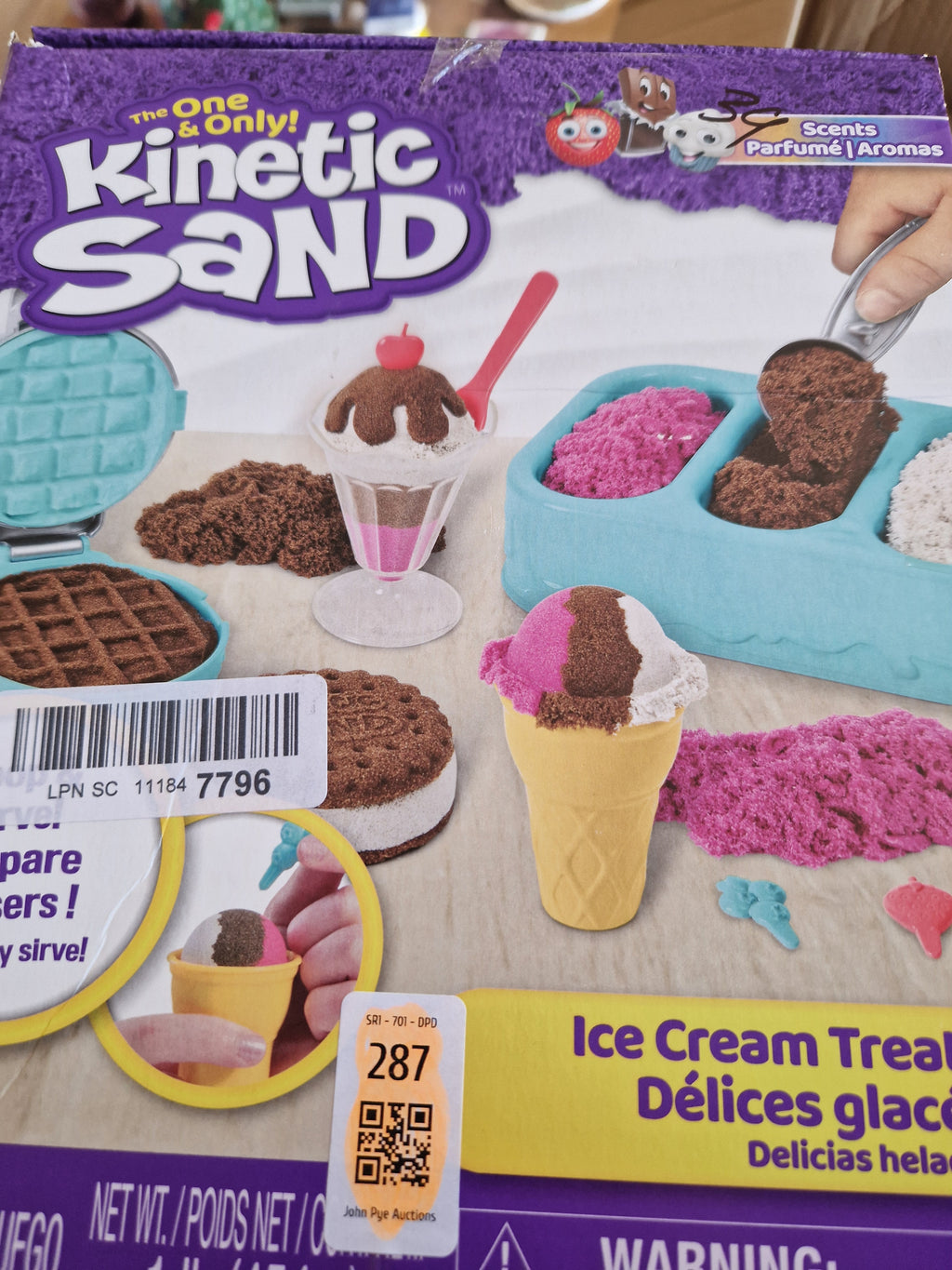 A Scientific Magnetic Sand for Children.